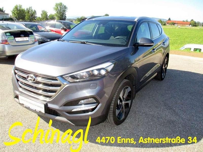 Gebraucht Hyundai Tucson Style 116 PS (85 kW) 2016 Grau SUV