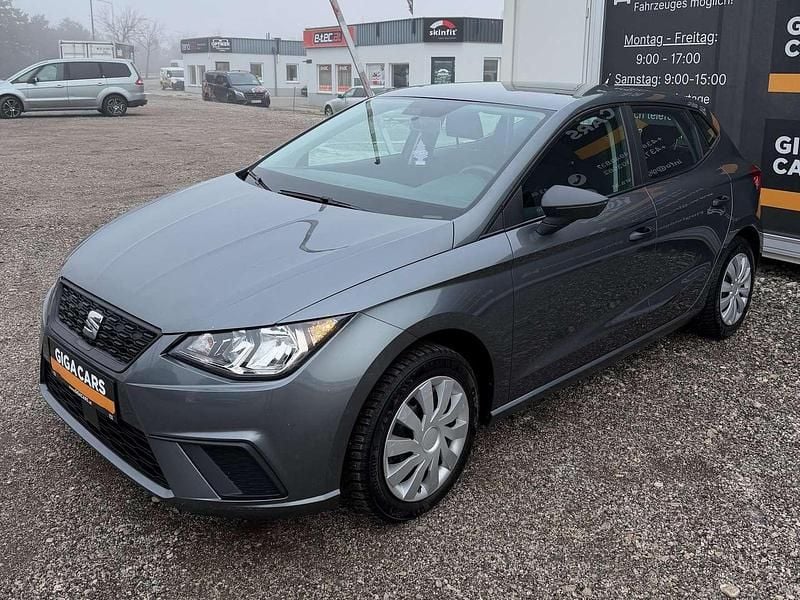 Grau Gebraucht 2018 Seat Ibiza Reference Kleinwagen | € 8.990 (Fairer Preis) - Bild 1/4
