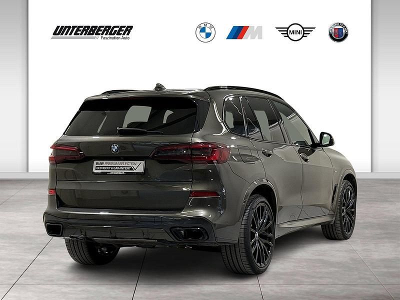 Gebraucht BMW X5 M Sport 340 PS (250 kW) 2022 Grün SUV