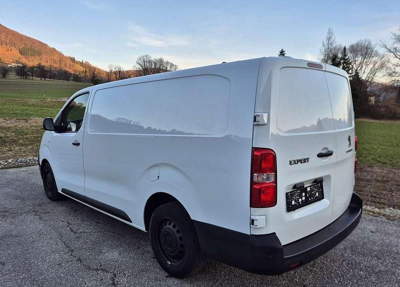 Gebraucht Peugeot Expert Premium 120 PS (88 kW) 2021 Weiß Van
