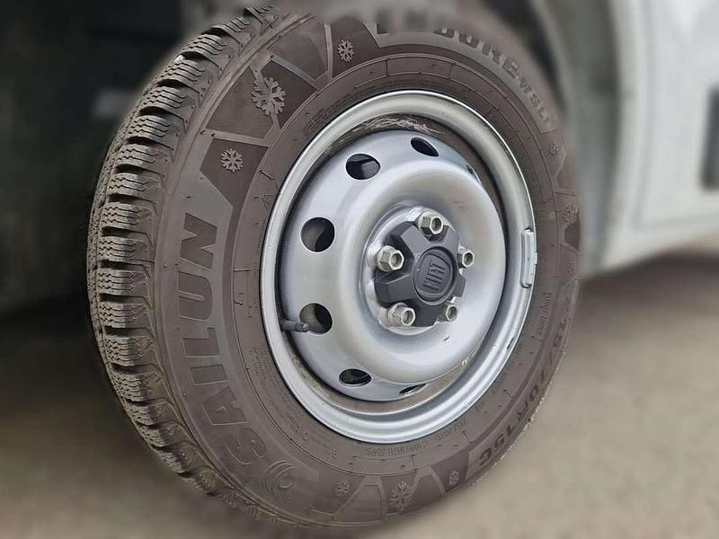 Gebraucht Fiat Ducato 140 PS (102 kW) 2024 Weiß Van