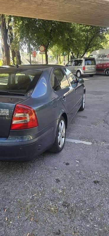 Gebraucht Skoda Octavia 105 PS (77 kW) 2005 Grau Limousine