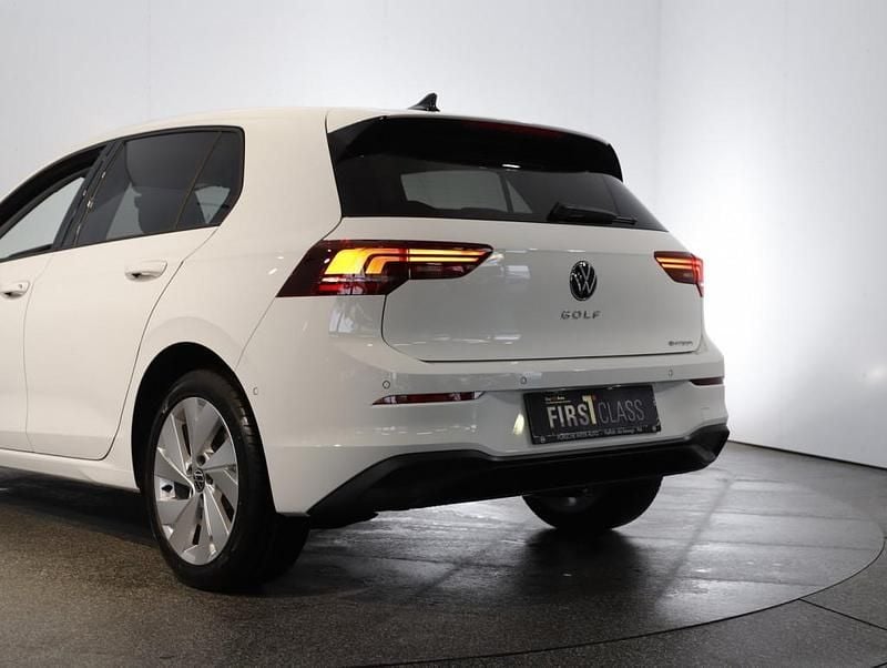 Neu VW Golf VIII 150 PS (110 kW) 2026 Limousine