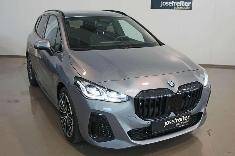 Gebraucht BMW 218 Active Tourer M Sport 136 PS (100 kW) 2023 Grau Van / Kleinbus
