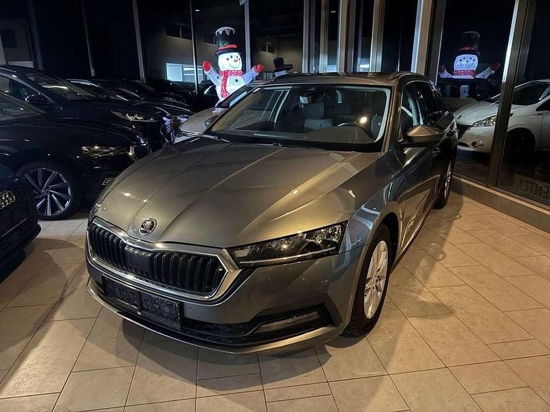 Grau Gebraucht 2022 Skoda Octavia Ambition Kombi | € 16.990 (Guter Preis) - Bild 1/3