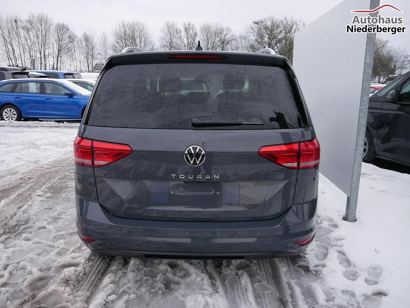 Neu VW Touran Comfortline 150 PS (110 kW) 2026 Van / Kleinbus