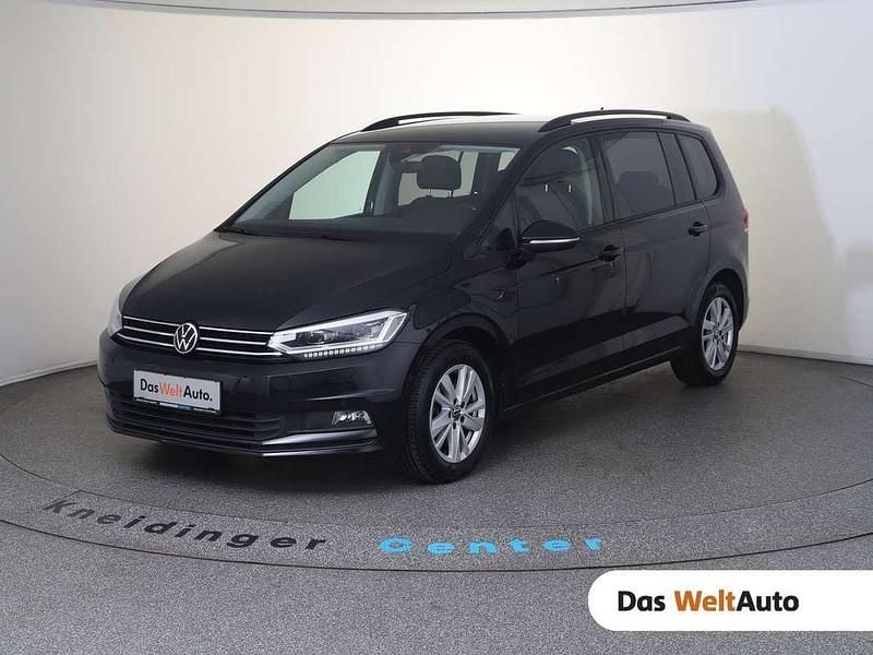 Schwarz metallicperleffektno Gebraucht 2022 VW Touran Comfortline Van / Kleinbus | € 23.890 (Fairer Preis) - Bild 1/4