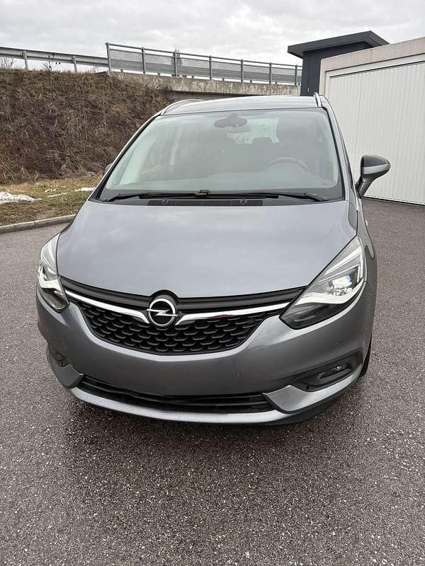 Gebraucht Opel Zafira Innovation 135 PS (99 kW) 2017 Van / Kleinbus