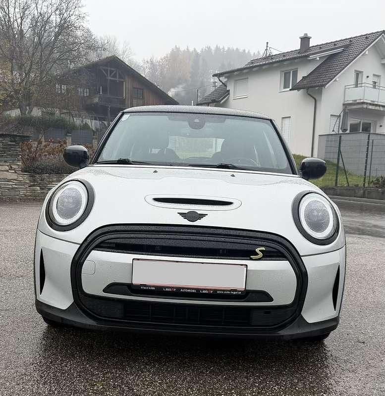 Gebraucht Mini Cooper SE 135 kW (184 PS) 2021 Kleinwagen