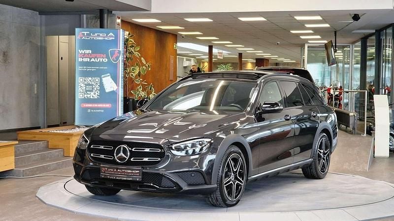 Gebraucht Mercedes E400 330 PS (242 kW) 2021 Grau Kombi