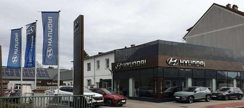 Neu Hyundai Bayon GO! 99 PS (72 kW) 2025 Blau SUV