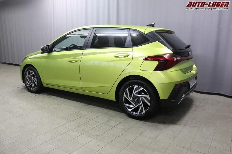 Gebraucht Hyundai i20 99 PS (72 kW) 2024 Lucid lime Kleinwagen