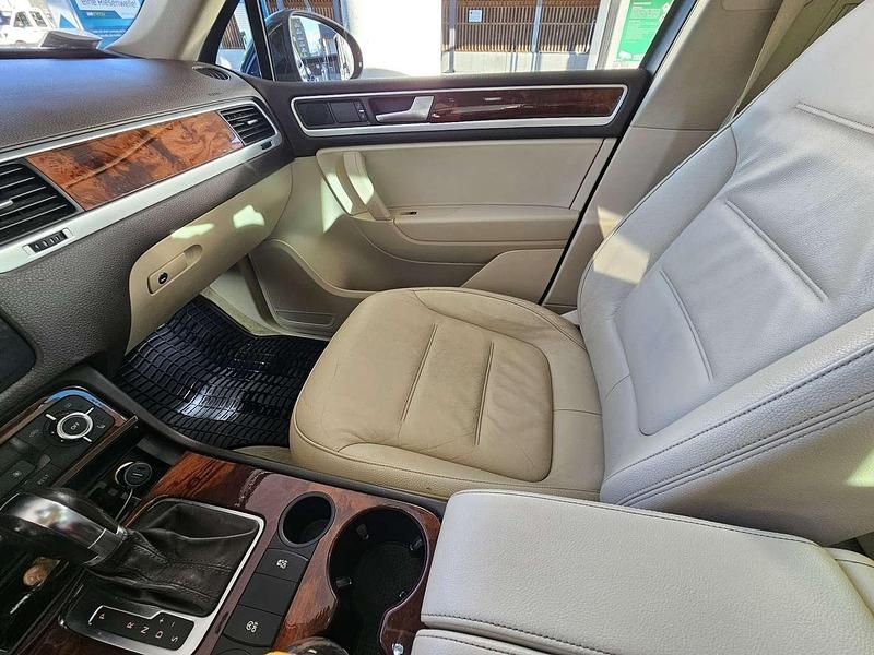 Gebraucht VW Touareg 245 PS (180 kW) 2011 Schwarz SUV