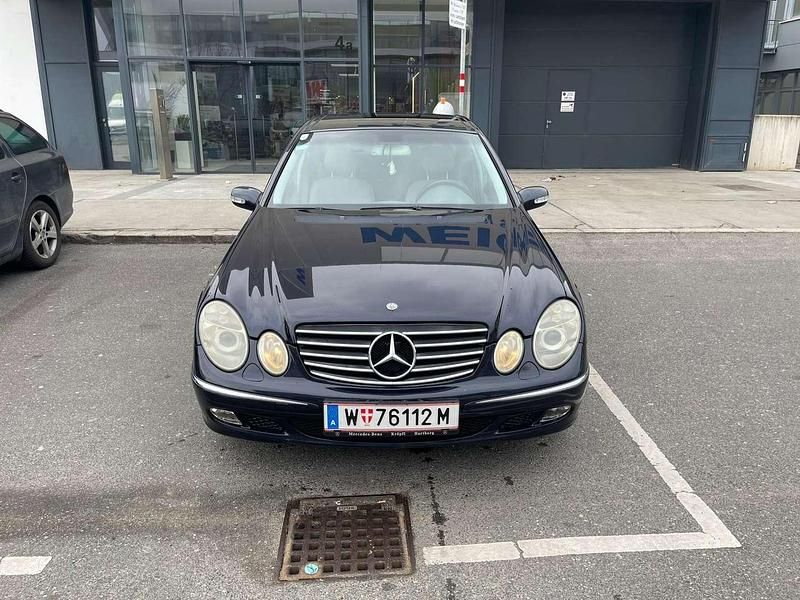 Gebraucht Mercedes E220 Elegance 150 PS (110 kW) 2002 Limousine