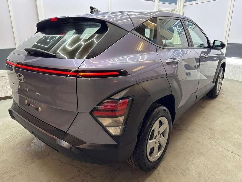 Neu Hyundai Kona Style 99 PS (72 kW) 2025 Blau SUV