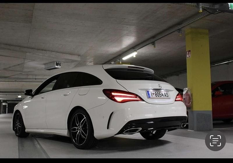 Weiß Gebraucht 2019 Mercedes CLA200 Kombi | € 15.500 - Bild 1/4