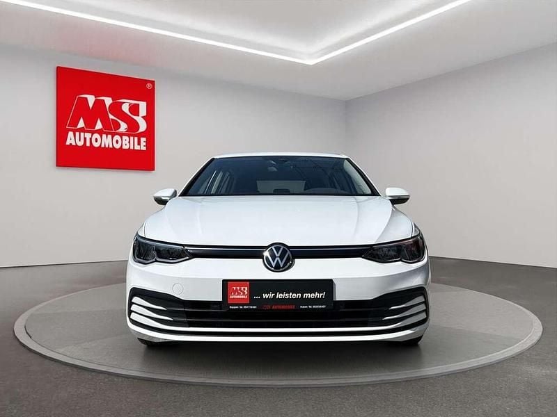 Gebraucht VW Golf VIII 90 PS (66 kW) 2020 Weiß Limousine