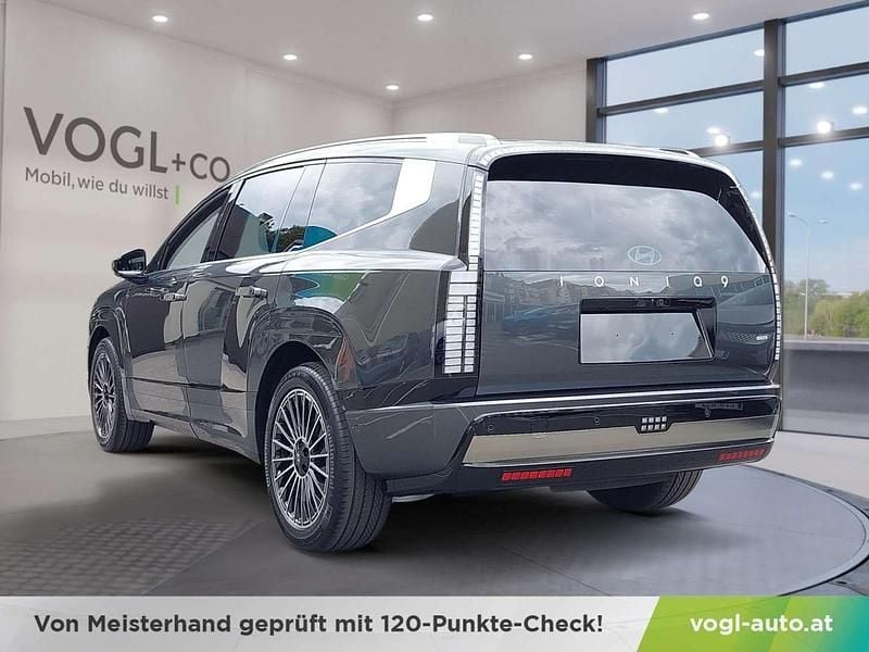 Neu Hyundai Ioniq 9 225 kW (307 PS) 2025 Grau SUV