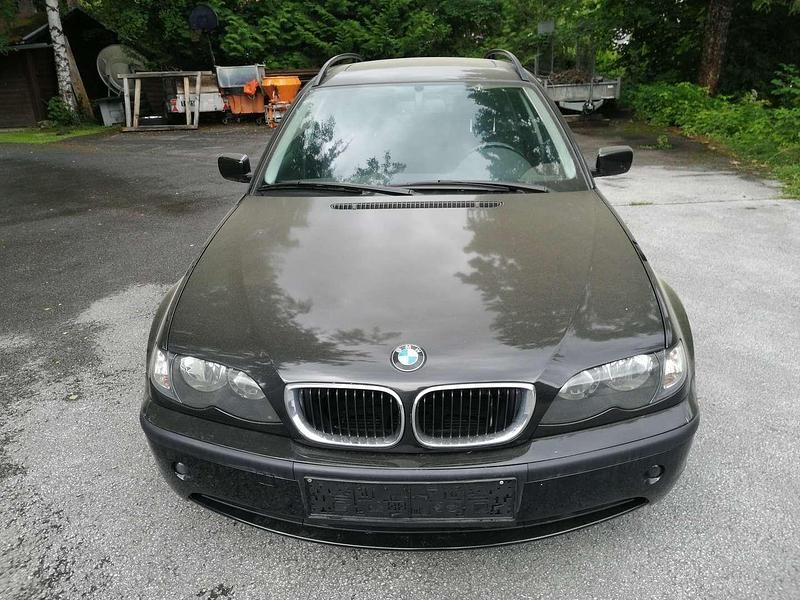 Gebraucht BMW 320 150 PS (110 kW) 2005 Schwarz Kombi