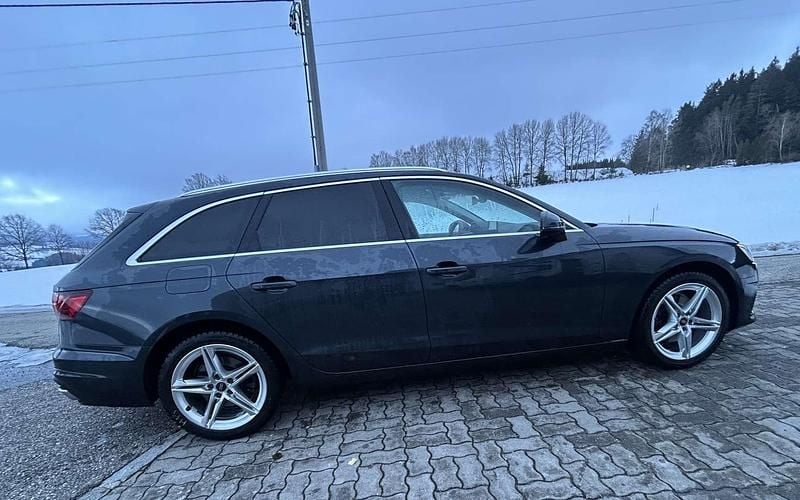 Gebraucht Audi A4 150 PS (110 kW) 2021 Grau Kombi