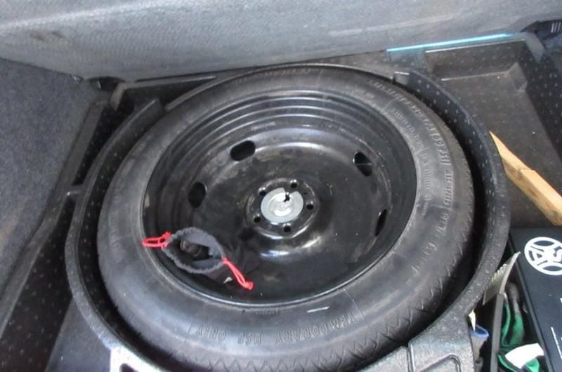 Gebraucht VW Tiguan 140 PS (102 kW) 2010 Schwarz  metallicperleffektno SUV