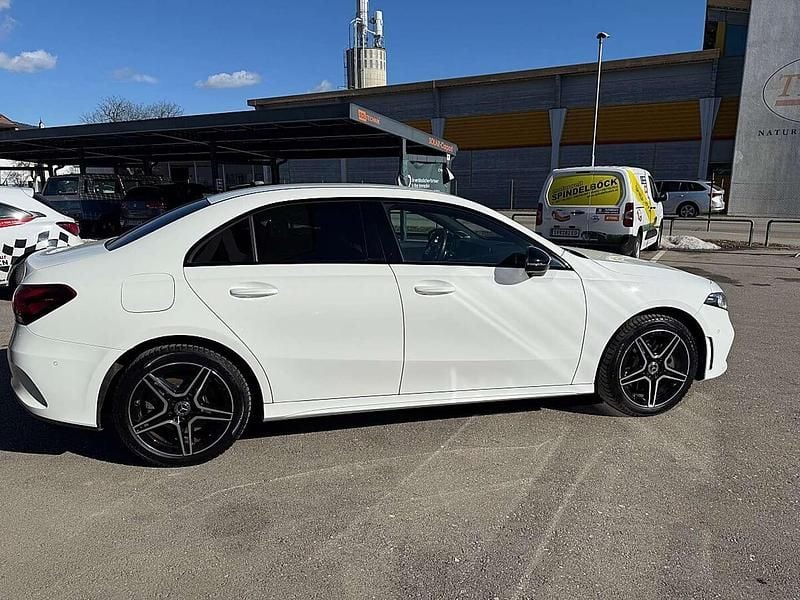 Gebraucht Mercedes A250 AMG 160 PS (117 kW) 2021 Weiß Limousine