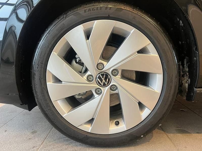 Neu VW Golf VIII 115 PS (84 kW) 2026 Schwarz  metallic Limousine