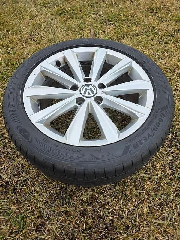 Gebraucht VW Passat 140 PS (102 kW) 2012 Gold Kombi