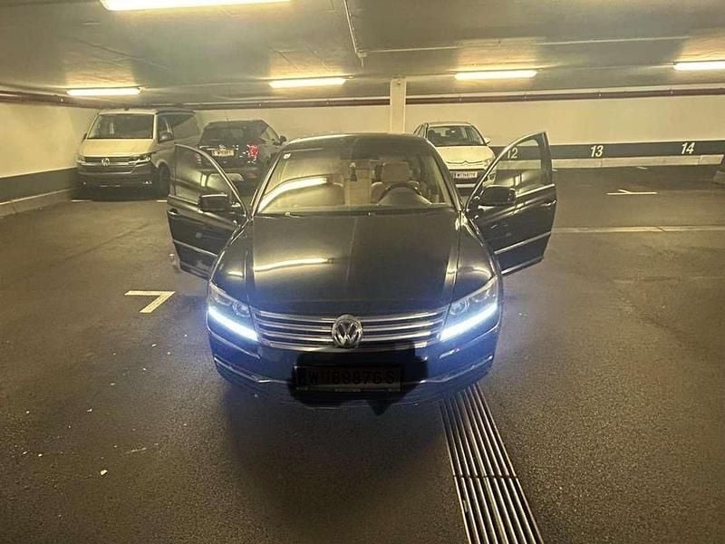 Schwarz Gebraucht 2012 VW Phaeton Limousine | € 12.000 - Bild 1/4