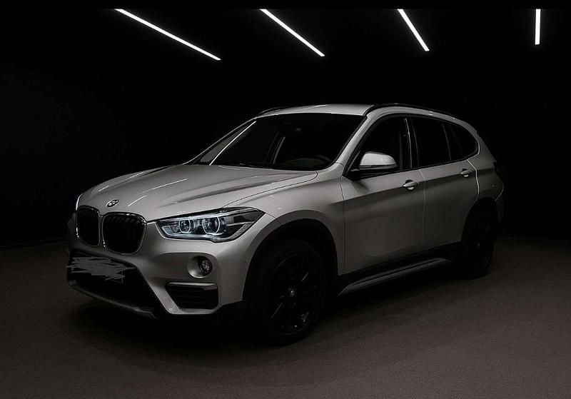 Silber Gebraucht 2019 BMW X1 SUV | € 22.999 (Fairer Preis) - Bild 1/4