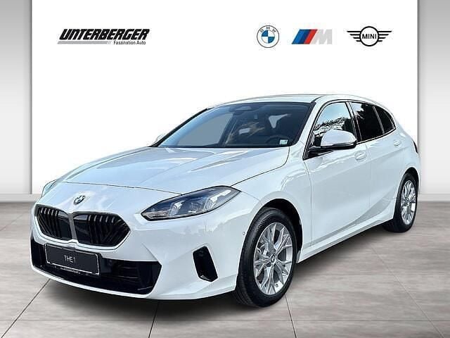 Weiß Gebraucht 2025 BMW 118 Shadowline Kleinwagen | € 37.500 (Fairer Preis) - Bild 1/4