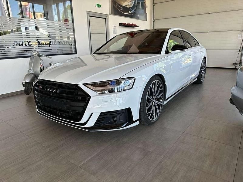 Weiß Gebraucht 2021 Audi S8 Limousine | € 99.900 - Bild 1/4
