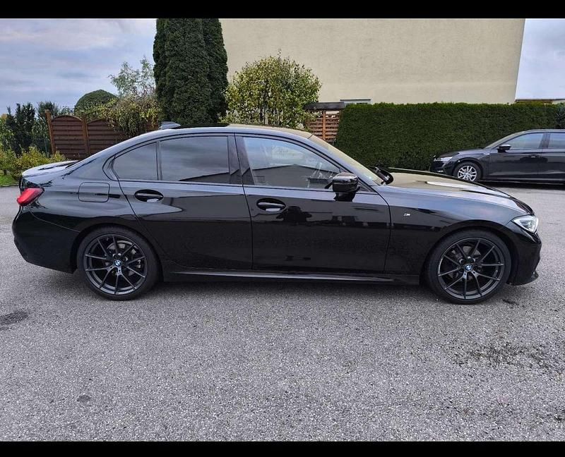 Gebraucht BMW 320 M Sport 190 PS (139 kW) 2021 Schwarz Limousine