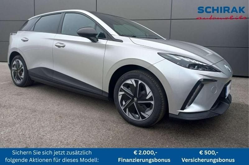 Silber Neu 2025 MG MG4 EV Luxury Kleinwagen | € 33.900 - Bild 1/4
