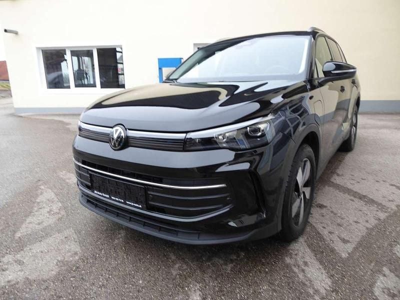 Gebraucht VW Tiguan Life 150 PS (110 kW) 2025 Schwarz SUV