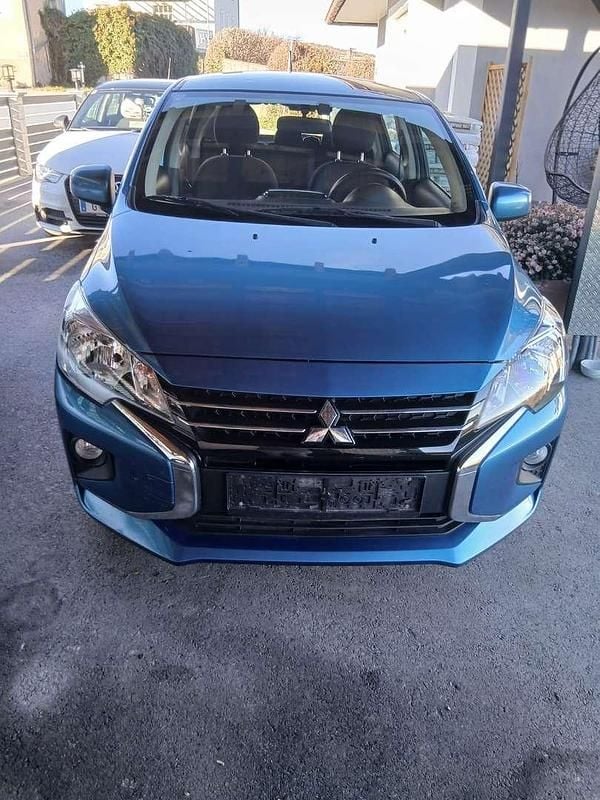 Blau Gebraucht 2021 Mitsubishi Space Star Inform Limousine | € 9.100 (Fairer Preis) - Bild 1/4