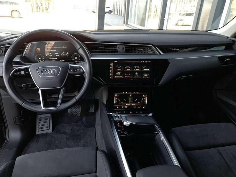 Gebraucht Audi e-tron S-Line 300 kW (408 PS) 2023 Schwarz SUV