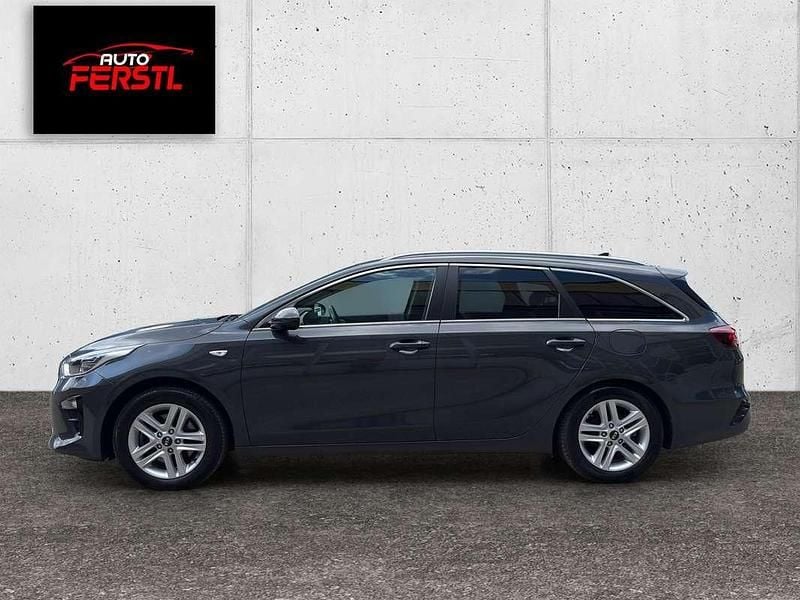 Gebraucht Kia Ceed Sportswagon Silver 136 PS (100 kW) 2021 Grau Kombi