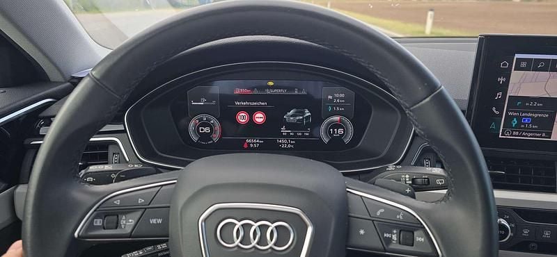 Gebraucht Audi A4 163 PS (119 kW) 2023 Schwarz Kombi