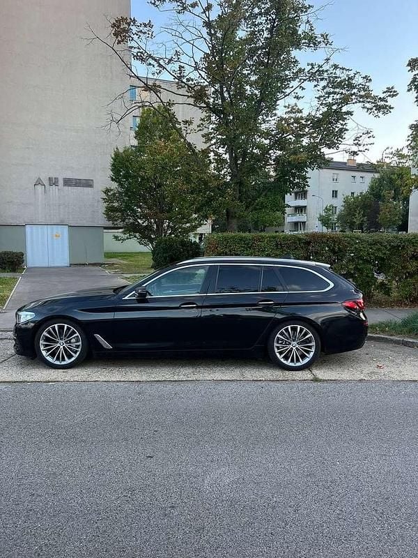 Gebraucht BMW 530 265 PS (194 kW) 2017 Schwarz Kombi