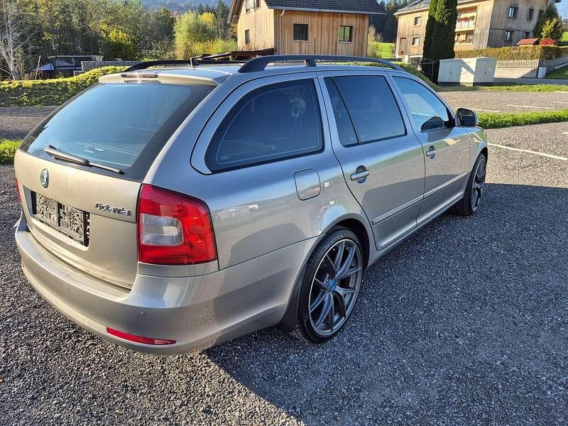 Gebraucht Skoda Octavia 105 PS (77 kW) 2012 Beige Kombi