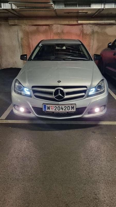 Gebraucht 2012 Mercedes C220 Coupé | € 12.000 (Guter Preis) - Bild 1/4