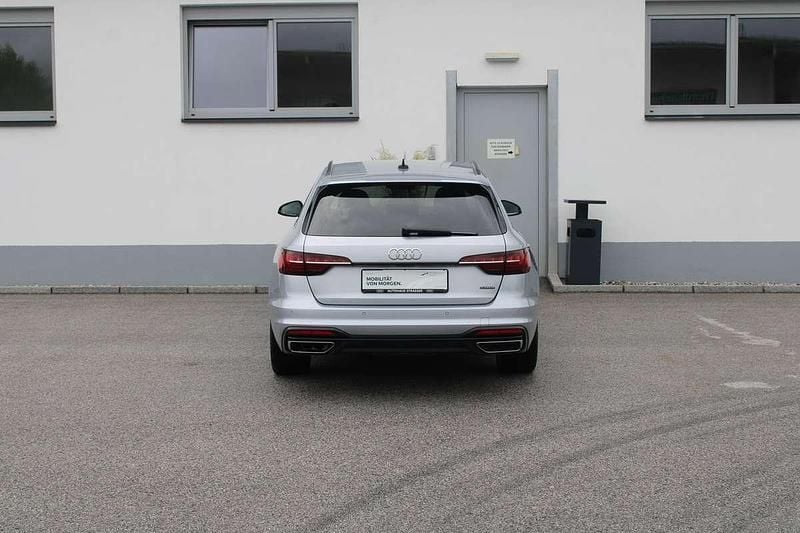 Gebraucht Audi A4 Advanced 204 PS (150 kW) 2021 Silber Kombi
