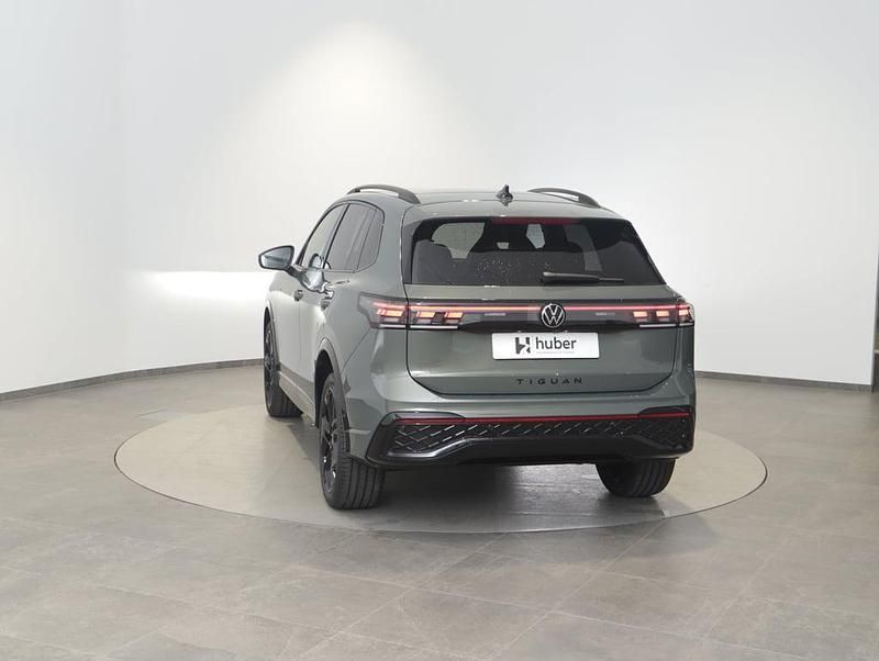 Neu VW Tiguan Sport 193 PS (141 kW) 2026 Mittelgrün metallic SUV