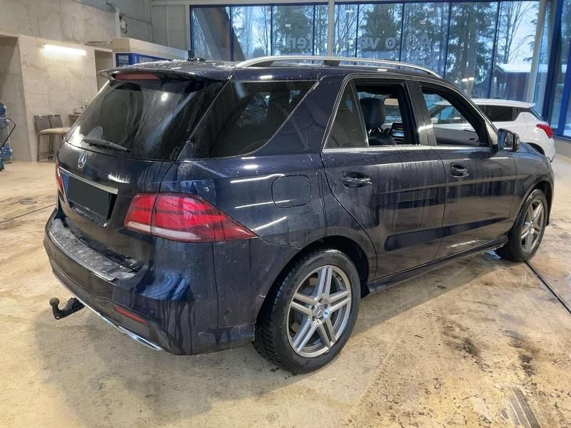 Gebraucht Mercedes GLE350 Edition 258 PS (189 kW) 2017 Blau SUV