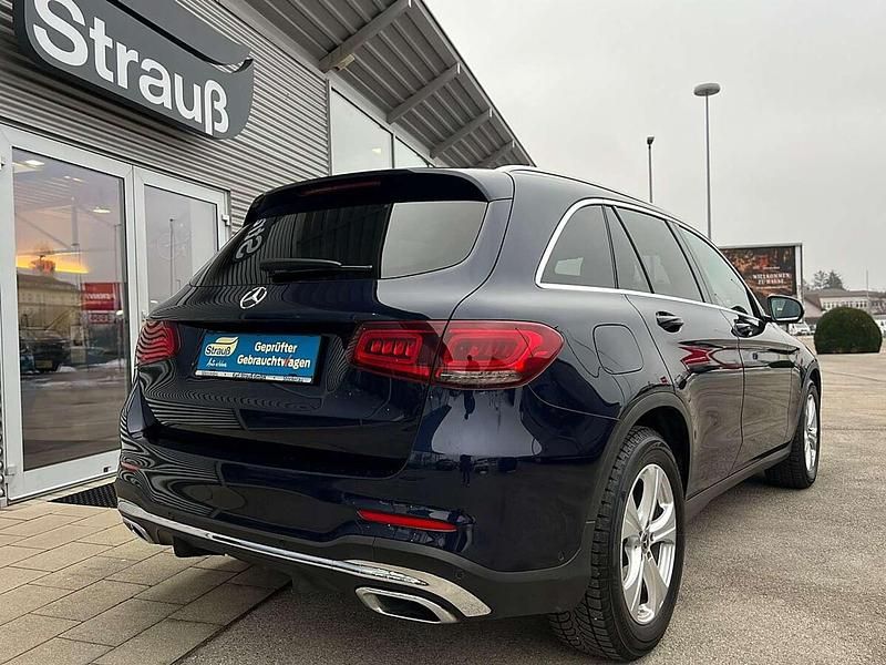 Gebraucht Mercedes GLC200 163 PS (119 kW) 2021 Blau SUV