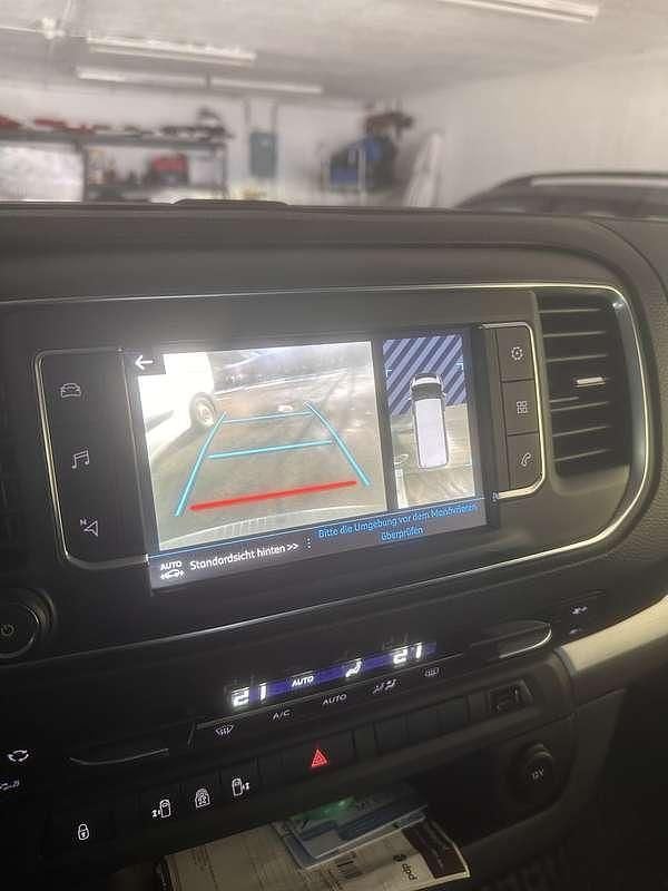 Gebraucht Peugeot Traveller Business-Line 181 PS (133 kW) 2018 Van / Kleinbus