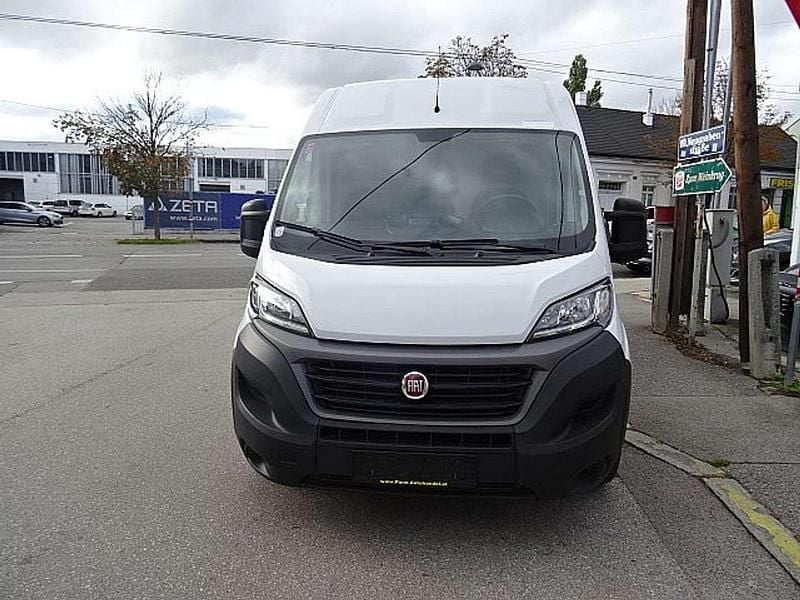 Weiß Gebraucht 2021 Fiat Ducato Van | € 17.990 (Guter Preis) - Bild 1/4