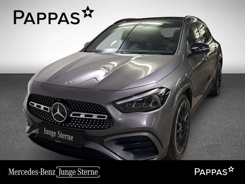 Mountaingrau metallic Gebraucht 2024 Mercedes GLA250 AMG line SUV | € 59.800 (Fairer Preis) - Bild 1/2