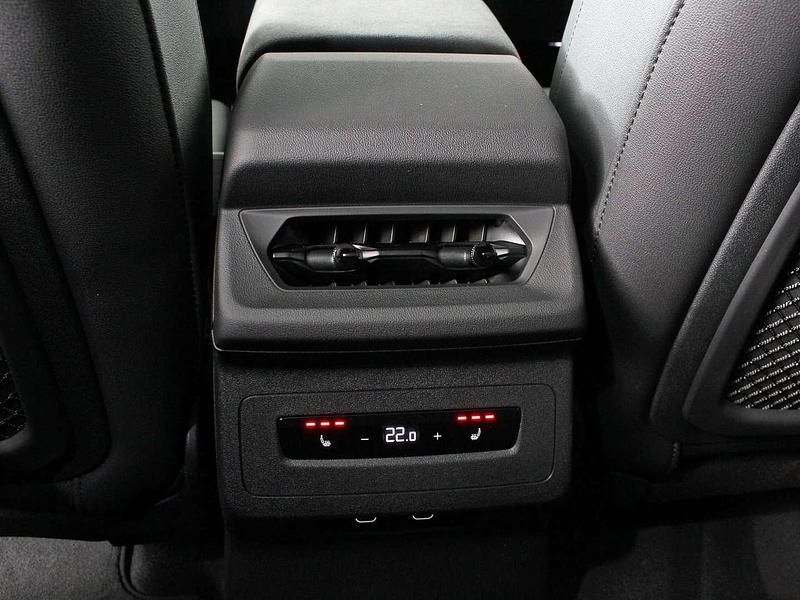 Gebraucht Audi Q6 e-tron Ambiente 284 kW (387 PS) 2025 Mittelgrau  metallicperleffekt SUV